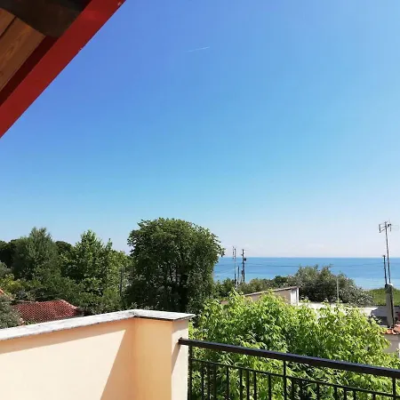 Don Bazilio Seahouse